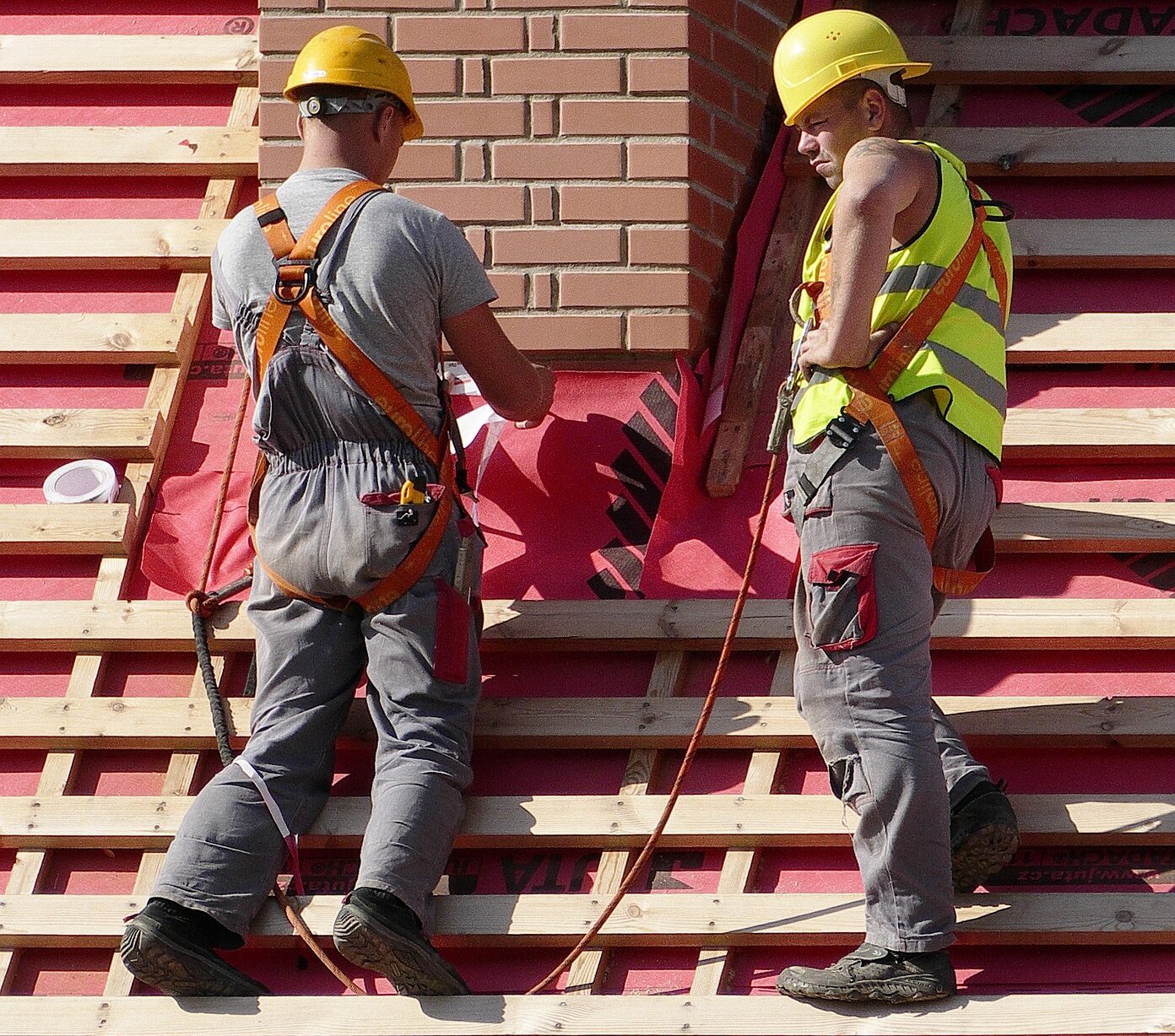 Sicherer Arbeit an der Dachdämmung